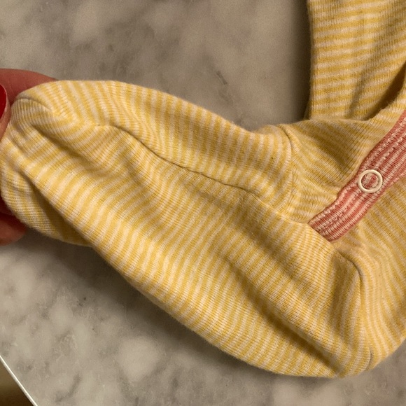 Set of Petit Bateau PJ/ onesies size 24M - Picture 7 of 8